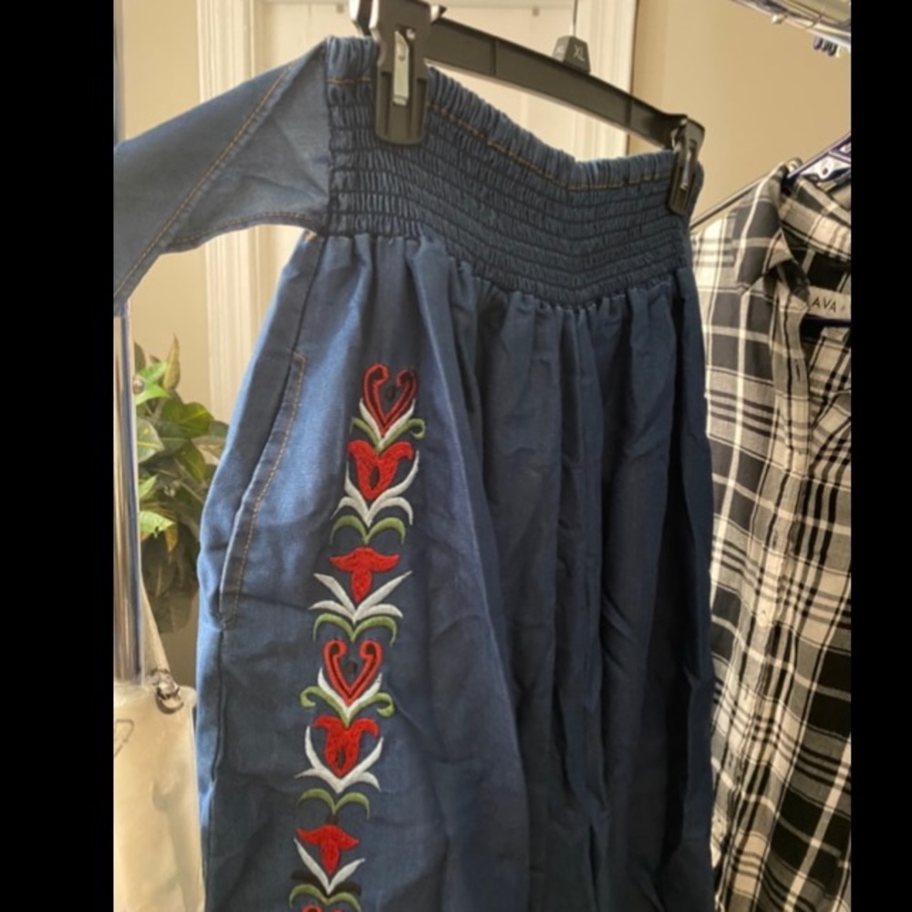 Stretchy wide leg imported (Ghana) pants.